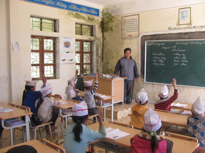 Nâng cao chất lượng GD qua dạy và học chữ Mông ở vùng cao Nghệ An
