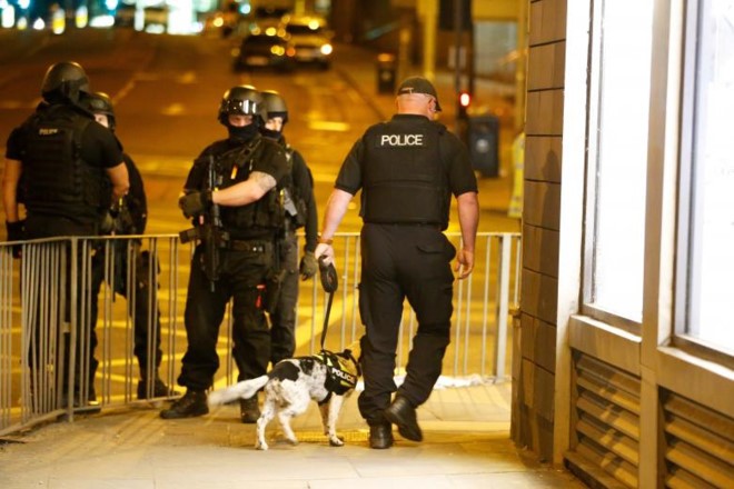 Thấy gì qua vụ khủng bố kinh hoàng ở Anh?
