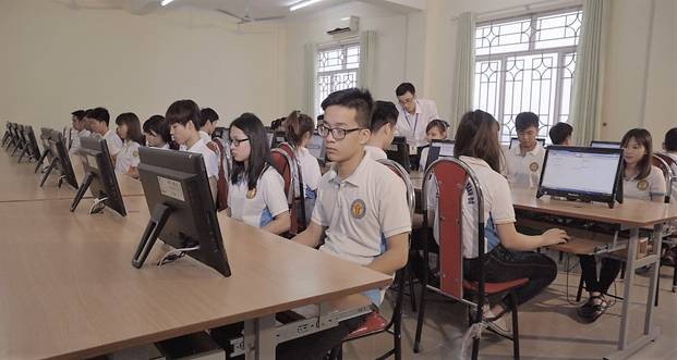 Sinh viên ngành CNTT, Trường ĐH Thành Đô trong giờ học.