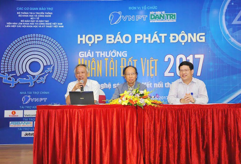 Họp báo phát động Giải thưởng Nhân tài Đất Việt năm 2017