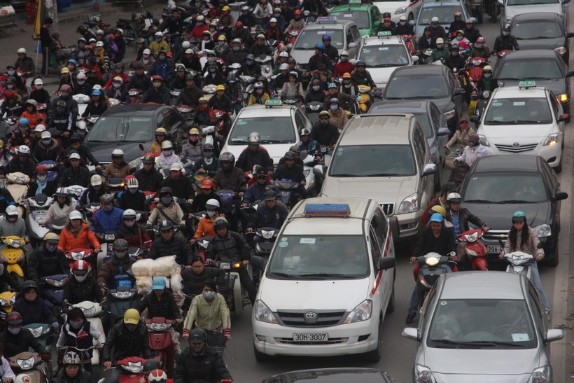 Giao thông và xây dựng là 2 tác nhân chính gây ô nhiễm không khí ở Hà Nội