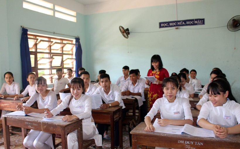 Học sinh Trường THPT Phạm Phú Thứ sẽ ôn tập tại trường cho đến gần sát ngày thi THPT quốc gia 2017