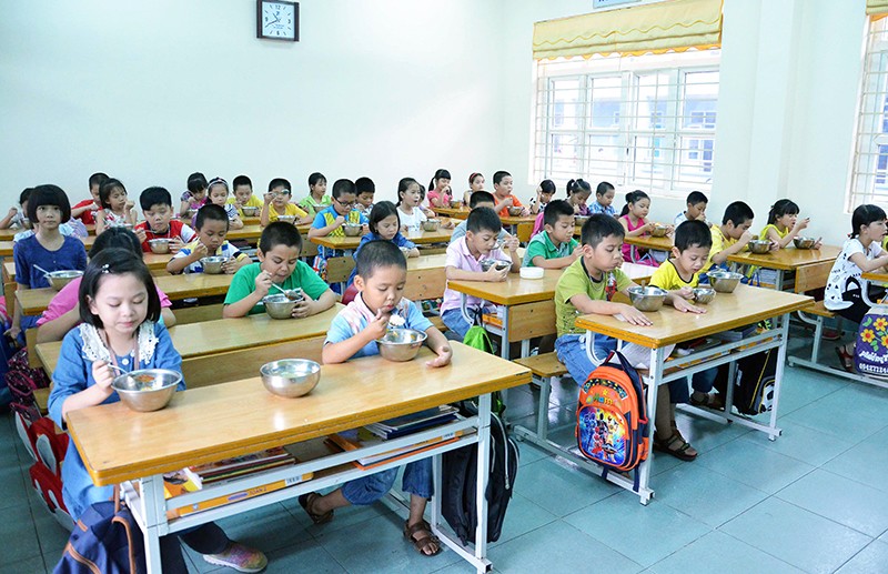 Chế độ dinh dưỡng  cho trẻ học đường