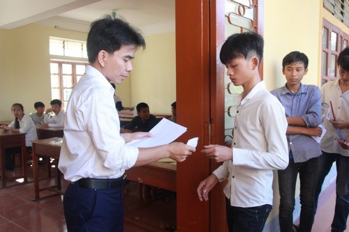 Thí sinh dự thi Kỳ thi tuyển sinh vào lớp 10 THPT tại Nghệ An