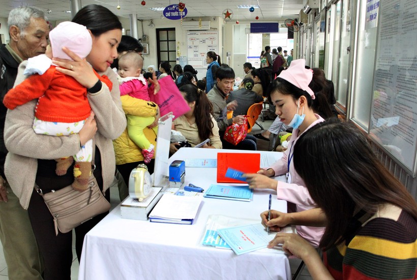 Vắc xin dịch vụ vào mùa khan hiếm
