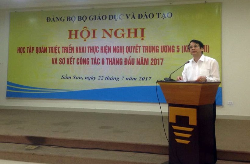 .Thứ trưởng Phạm Mạnh Hùng, Bí thư Đảng ủy Bộ Giáo dục và Đào tạo phát biểu khai mạc Hội nghị 