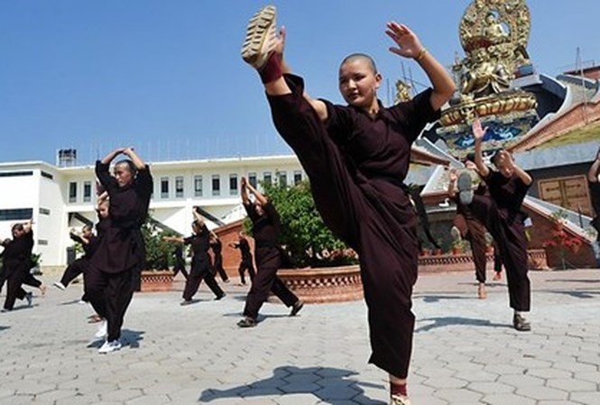 Trung Quốc: Ưu tiên giáo dục Tây Tạng