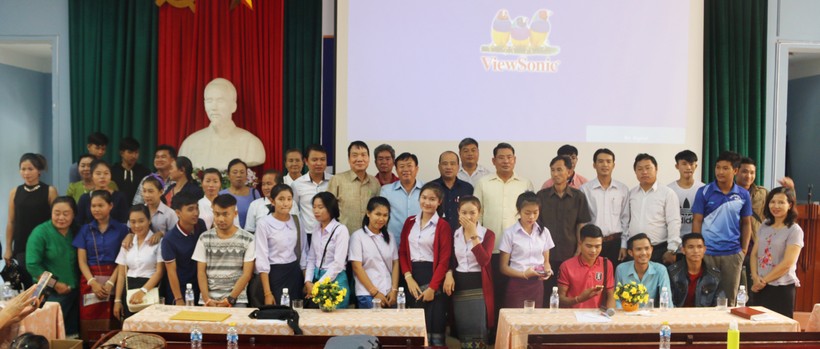 Gần 100 Lưu học sinh thủ đô Viêng Chăn (Lào) nhập học tại Trường Đại học Hà Tĩnh