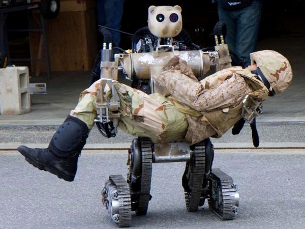 Robot cứu hộ giúp con người vượt qua thảm họa