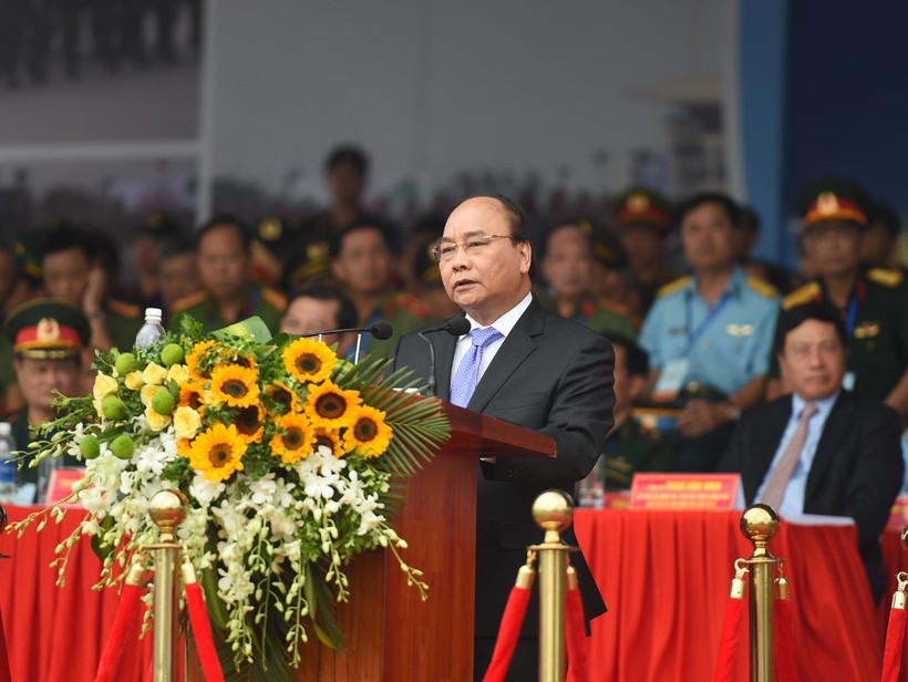  Thủ tướng Nguyễn Xuân Phúc phát biểu chỉ đạo bảo đảm các phương án bảo vệ an toàn tuyệt đối Tuần lễ Cấp cao APEC.