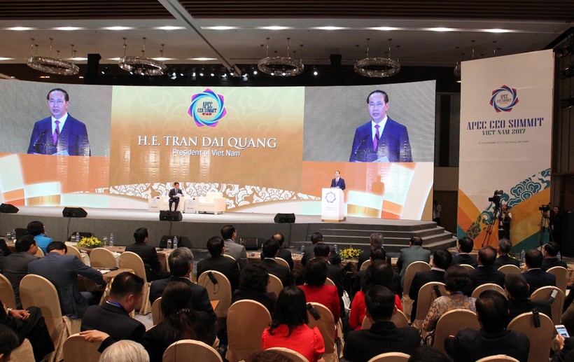 Chủ tịch nước Trần Đại Quang mong muốn các doanh nghiệp tiếp tục đồng hành, chung sức tạo động lực mới cho tăng trưởng và liên kết khu vực để tương lai thế giới trong thế kỷ.