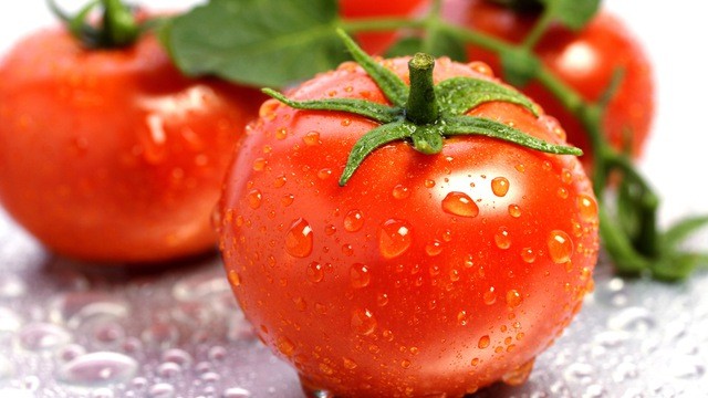 Vì sao bạn nên ăn cà chua thường xuyên?