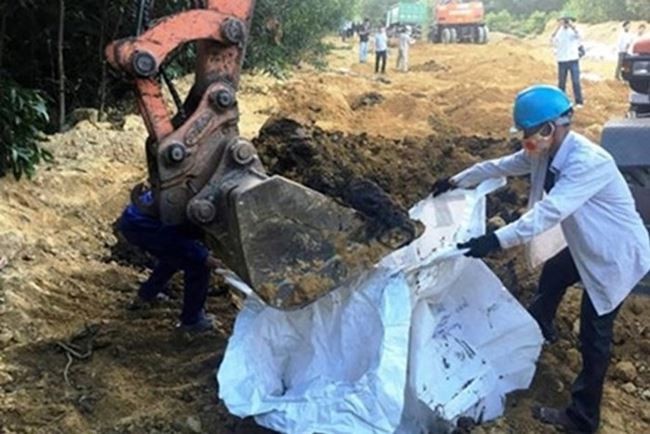 Xử phạt hơn 1 tỷ đồng về hành vi chôn lấp trái phép chất thải của Formosa