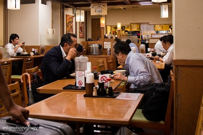 Nhật Bản: Lập nhà ăn miễn phí ngăn tình trạng người dân ăn cơm một mình