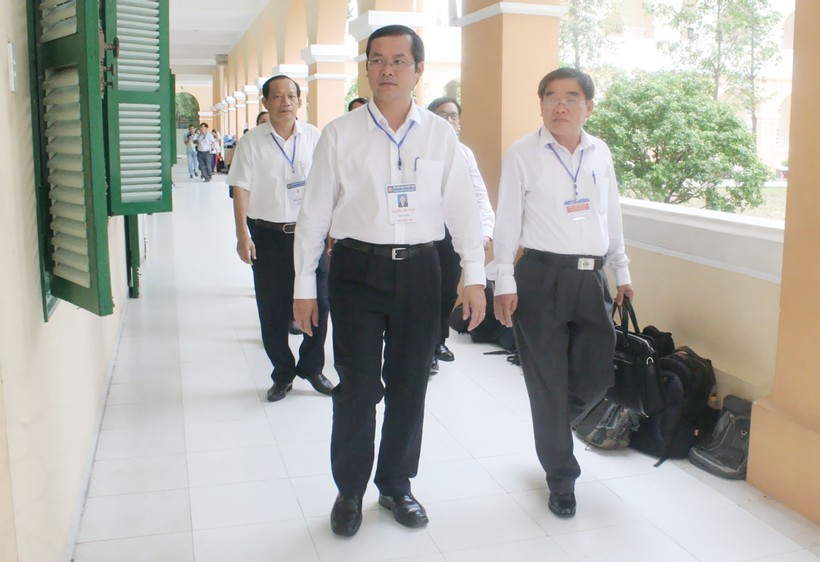 Thứ trưởng Nguyễn Văn Phúc kiểm tra tại Hội đồng thi Trường THPT Nguyễn Đình Chiểu