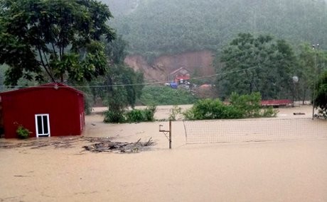 Đến cuối giờ chiều 20/7, mưa lớn vẫn tiếp tục ở nhiều địa bàn tỉnh Yên Bái. Ảnh: VNN.
