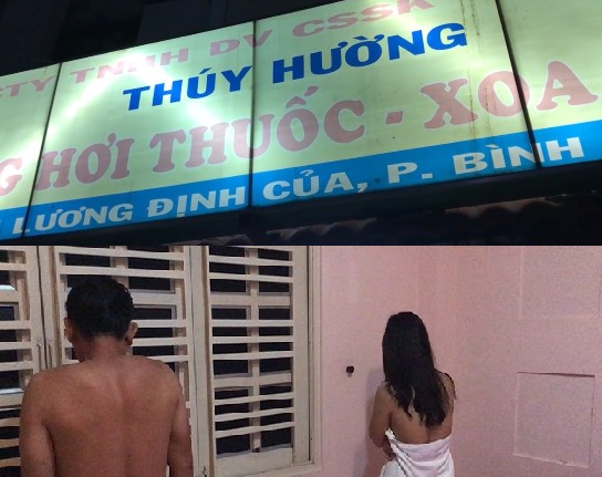 TPHCM: Đột kích cơ sở massage, phát hiện nhiều tiếp viên nữ “tắm tiên” cùng khách