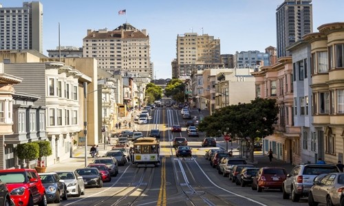 Kiếm hơn 100.000 USD ở San Francisco vẫn bị coi là hộ nghèo