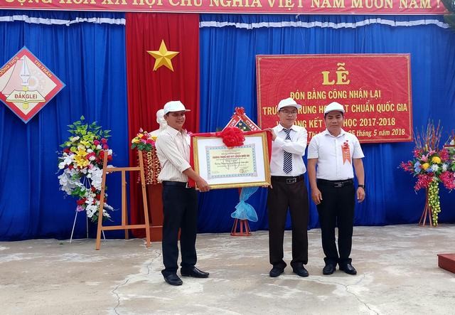 Học sinh huyện biên giới Đắk Glei được học tập trong điều kiện tốt hơn