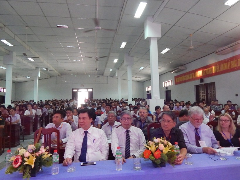 Các đại biểu tham dự Đại hội Toán học Việt Nam