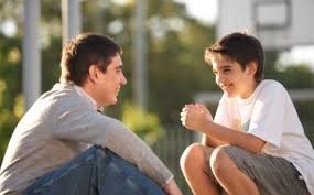Gợi ý cho cha mẹ cách "làm bạn" với con trẻ để hiểu tâm tư của con