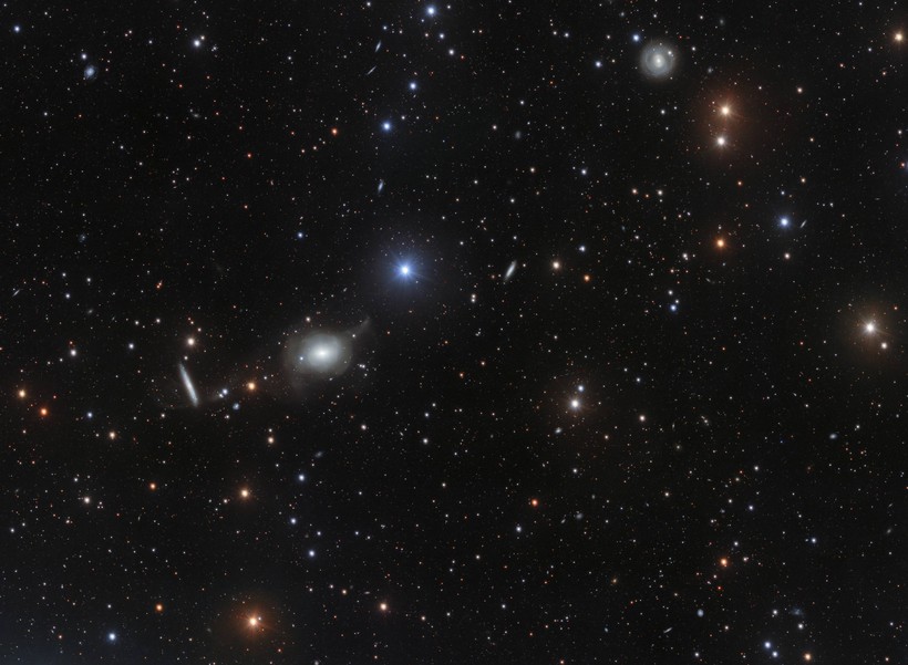 Bức ảnh khác thường về lân cận thiên hà NGC 5018  ​