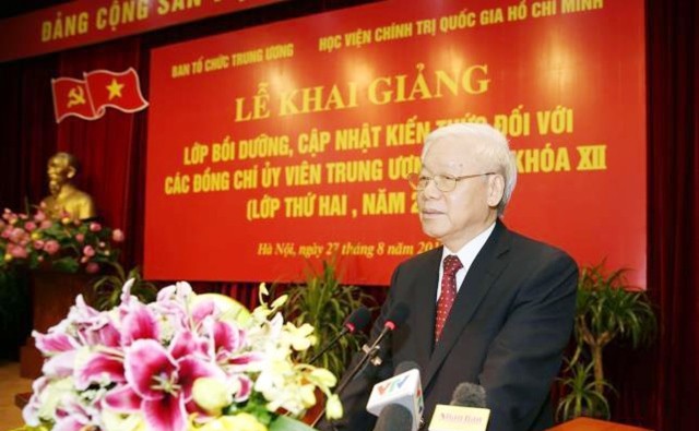 Tổng Bí thư Nguyễn Phú Trọng phát biểu khai giảng Lớp bồi dưỡng