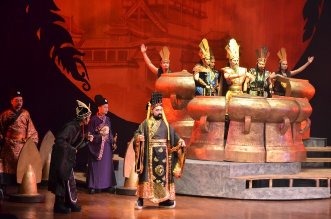 Nhà hát Cải lương Việt Nam mang đến Liên hoan vở “Chiếc áo Thiên nga” của nhà viết kịch Lê Duy Hạnh