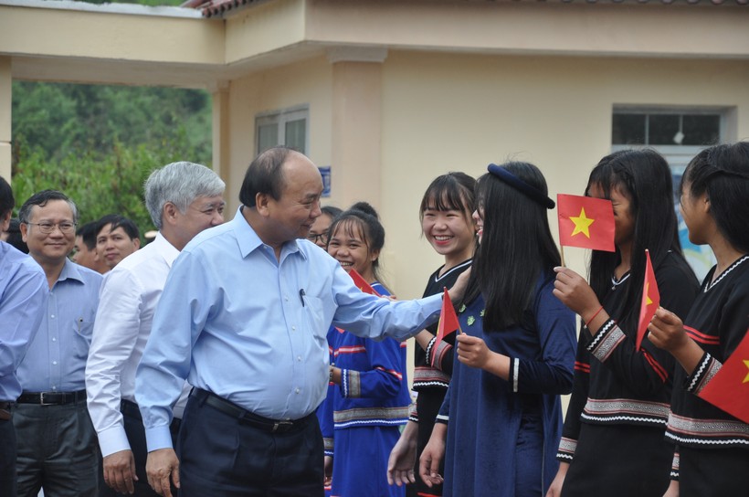 Thủ tướng động viên, chúc mừng học sinh nhân ngày khai trường