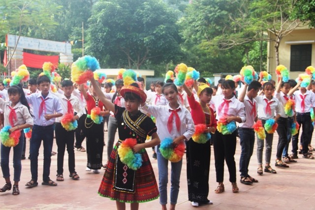 Tiết mục văn nghệ chào mừng ngày khai giảng của học sinh trường PTDTBT-THCS Thanh Xuân (Quan Hóa).