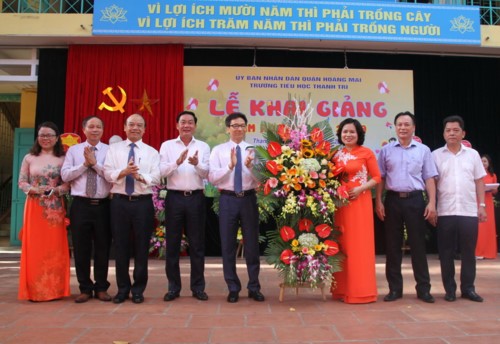  Phó Thủ tướng Vũ Đức Đam dự khai giảng trường ven đô Hà Nội