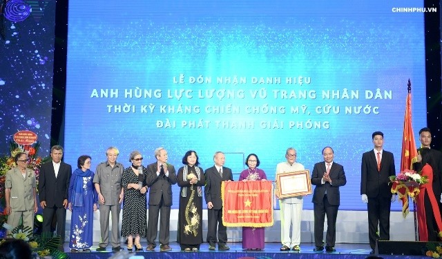 Thủ tướng Nguyễn Xuân Phúc trao danh hiệu Anh hùng Lực lượng vũ trang nhân dân cho Đài Phát thanh Giải phóng