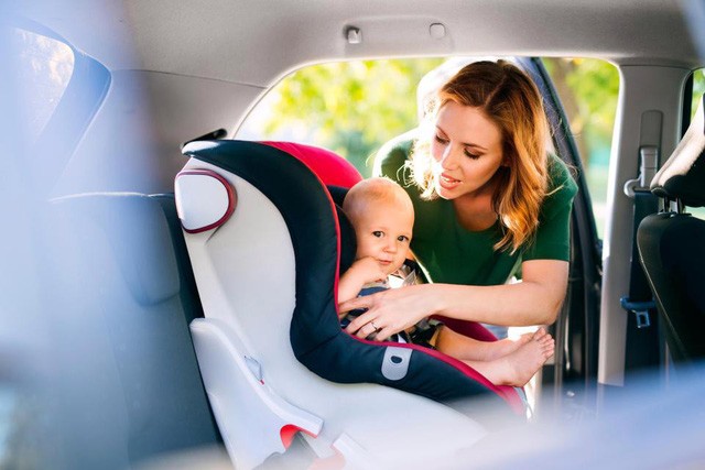 Ghế ô tô dành cho trẻ nhỏ có thể bẩn hơn bồn cầu