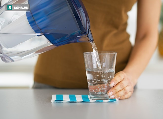 Uống nước khi bụng rỗng: Cơ thể nhận được 7 lợi ích “thần kỳ” nhờ thải độc, tu sửa tế bào