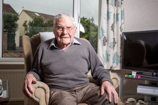 Cụ ông 100 tuổi và bí quyết sống trẻ: Luôn ăn một thứ sau bữa tối