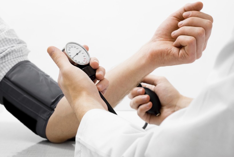 Bốn triệu chứng phổ biến của huyết áp cao