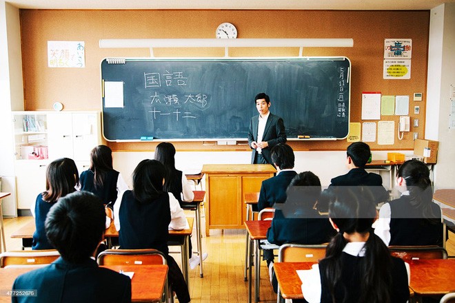  Các nội quy vô lý trong nhà trường Nhật