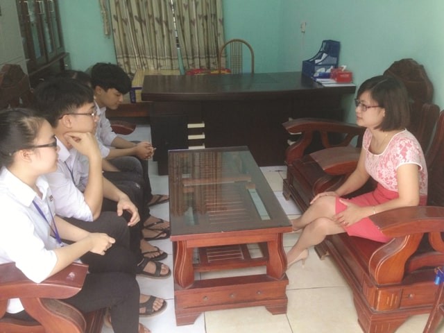 Giáo viên Trường THPT Cẩm Khê (Phú Thọ) làm công tác tư vấn tâm lý cho học sinh