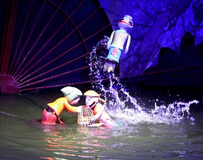Vở rối nước “Trê - cóc” của Nhà hát Múa rối Việt Nam giành Huy chương Vàng tại Liên hoan múa rối quốc tế lần thứ V