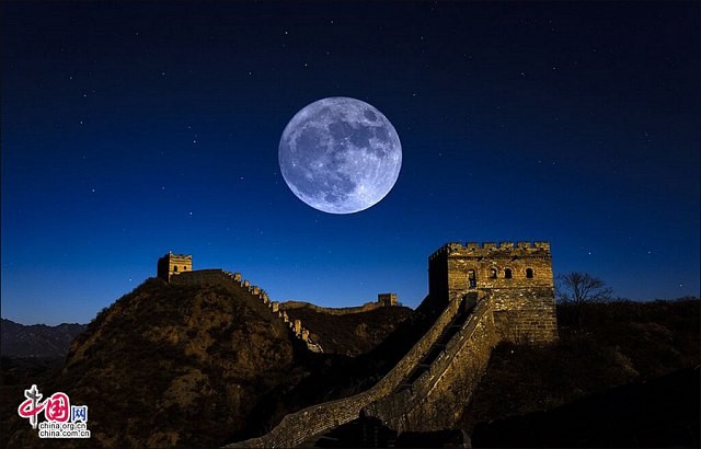 Trung Quốc sắp sửa lắp luôn “mặt trăng nhân tạo” trên trời để không phải bật nhiều đèn đường, đỡ tốn điện