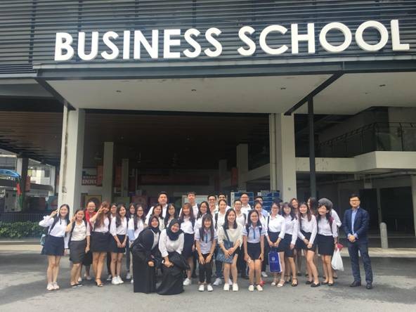 22 sinh viên Việt Nam và Indonesia tham gia chương trình học tập trải nghiệm trong 2 tuần tại Singapore tháng 10/2018