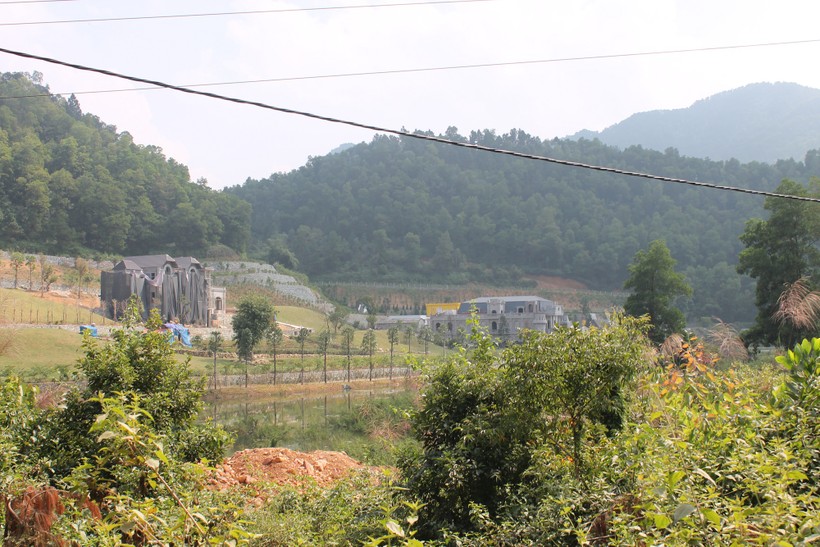 Nhiều vấn đề bất cập xung quanh vụ vi phạm rừng phòng hộ - đặc dụng ở Sóc Sơn được hé mở sau khi báo chí vào cuộc phản ánh