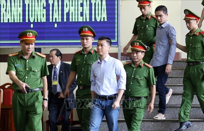 Những hình ảnh đầu tiên vụ xét xử sơ thẩm vụ án đánh bạc nghìn tỷ tại Phú Thọ