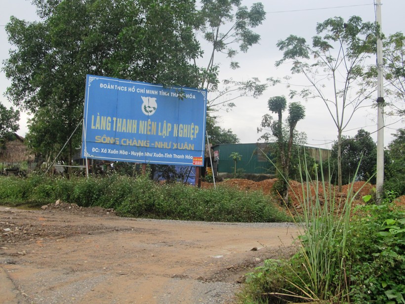 Dự án Làng TNLN Sông Chàng, xã Xuân Hòa, huyện Như Xuân (Thanh Hóa) tọa lạc bên cạnh đường Hồ Chí Minh