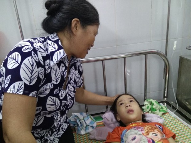 Hà Nội: Gần 100 trẻ mầm non nhập viện sau khi ăn buffet ở trường