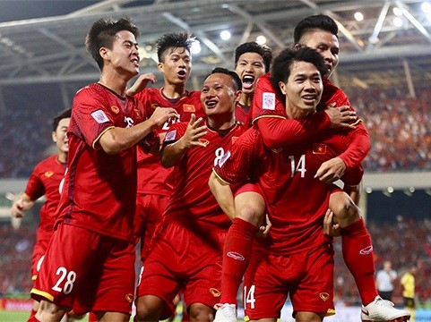 Việt Nam 2-0 Malaysia: Rất gần tấm vé bán kết