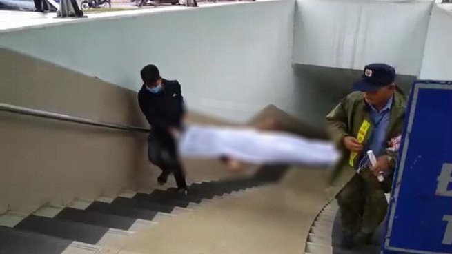 Hà Nội: Phát hiện thi thể người đàn ông trong hầm đi bộ Kim Liên