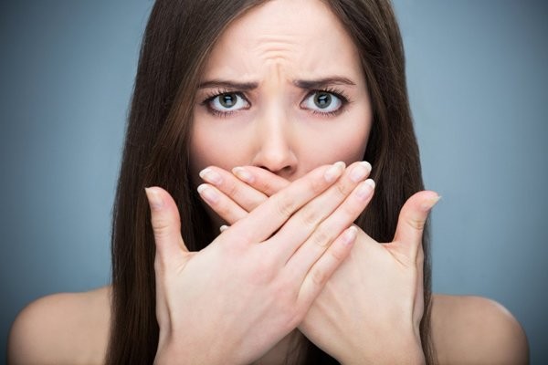 Đừng chủ quan, buồn nôn khi đánh răng là dấu hiệu của 3 bệnh nguy hiểm