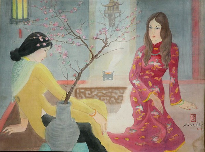 Thiếu nữ Hà Nội bên hoa đào
