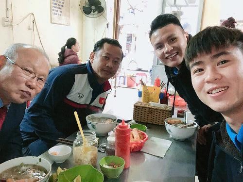 4 món ăn HLV Park Hang-seo cực yêu thích ở Việt Nam, món số 2 gây bất ngờ